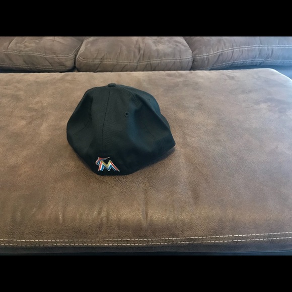 New Era Miami Marlins Fitted Hat - Picture 3 of 4